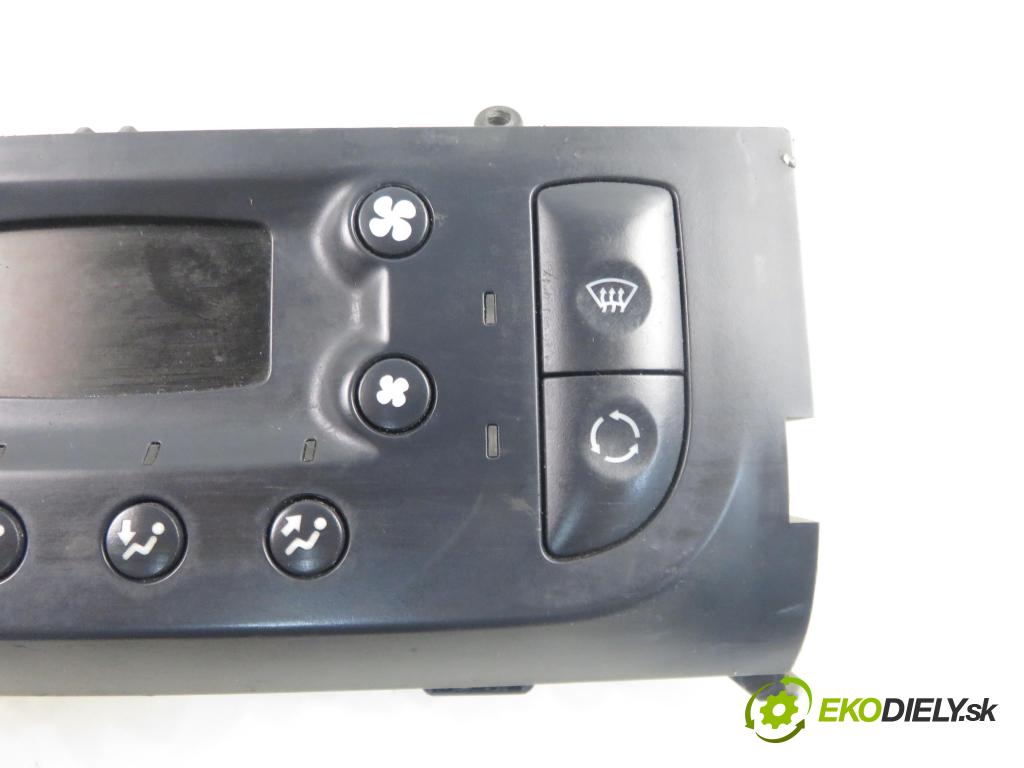 RENAULT CLIO II (BB_, CB_) HB 2003 66,00 1.6 (B/CB0D) - K7M 744 1598,00 Panel kúrenia KLIMATRONIK 8200069371