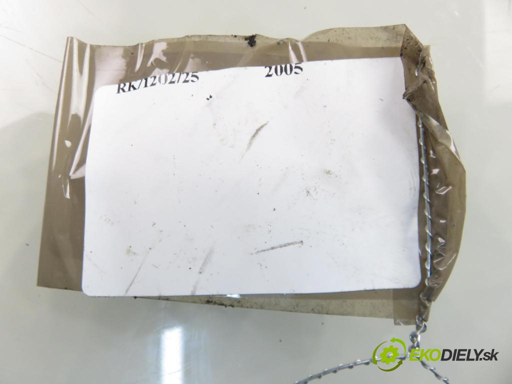 TOYOTA RAV 4 II (_A2_) SUV 2005 85,00 2.0 D-4D 4WD 116 - 1CD-FTV 1995,00 AirBag air BAG volantu 