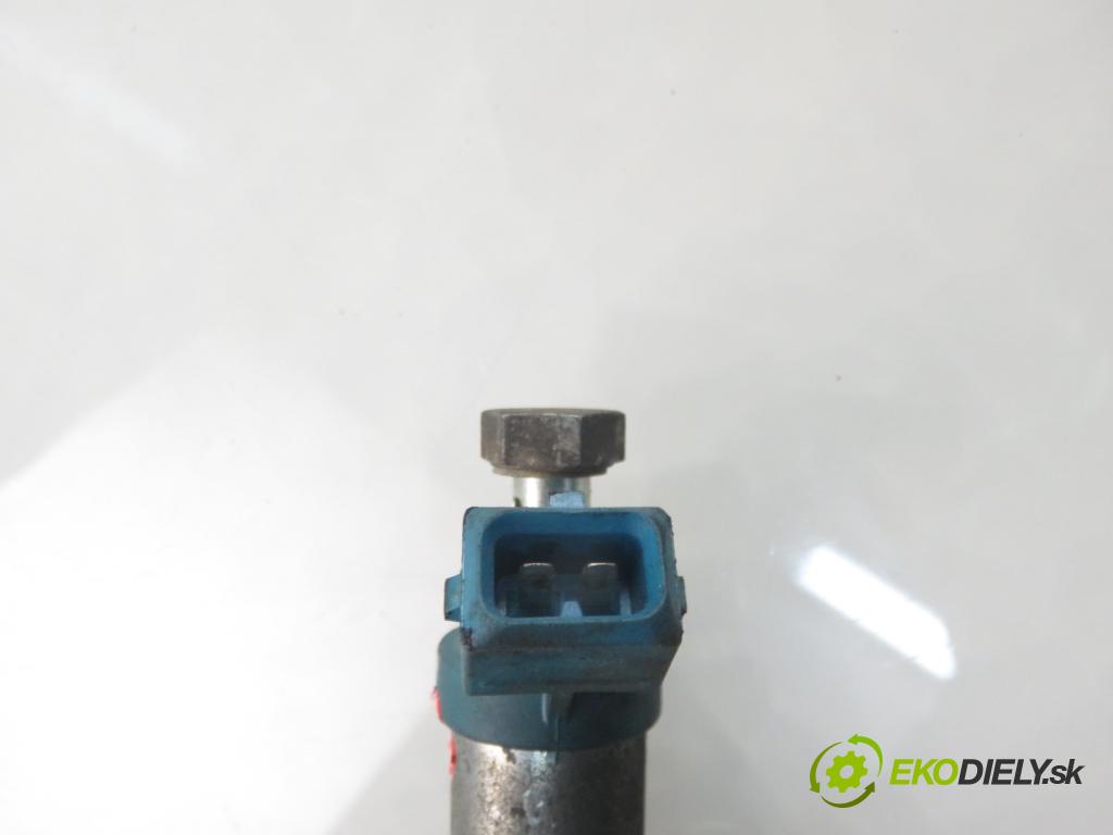 AUDI 80 (89, 89Q, 8A, B3) SEDAN 1989 66,00 1.8 S 90 (KE-Jetronic) - JN 1781,00 vstrekovač 0280170423 ; 026906171 (Vstrekovač paliva)