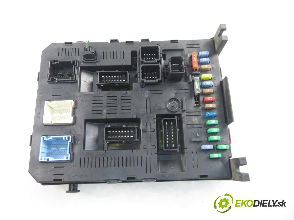 PEUGEOT 307 Break (3E) KOMBI 2002 65,00 1.4 16V - KFU (ET3J4) 1360,00 MODUL BSI 9660105680