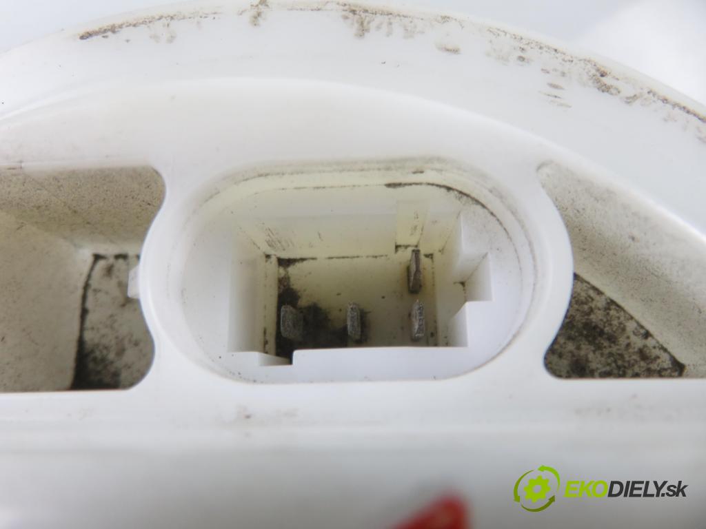 RENAULT TWINGO I (C06_) HB 2003 43,00 1.2 (C066, C068) - D7F 703 1149,00 pumpa paliva 8200058354