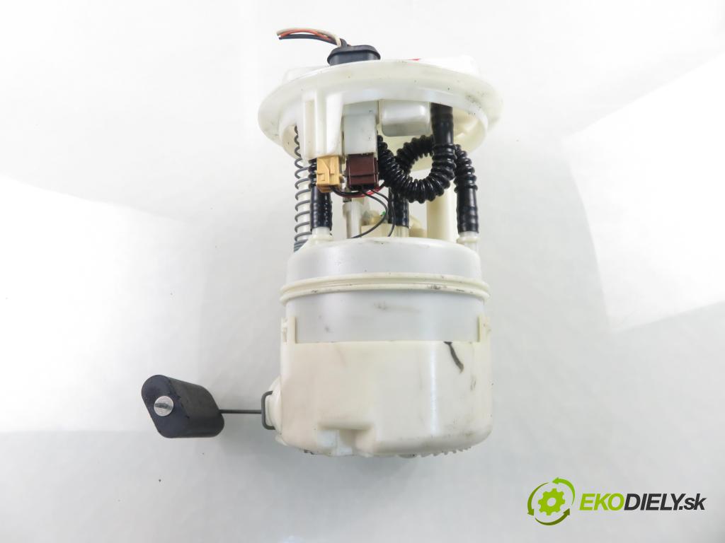 RENAULT TWINGO I (C06_) HB 2003 43,00 1.2 (C066, C068) - D7F 703 1149,00 pumpa paliva 8200058354