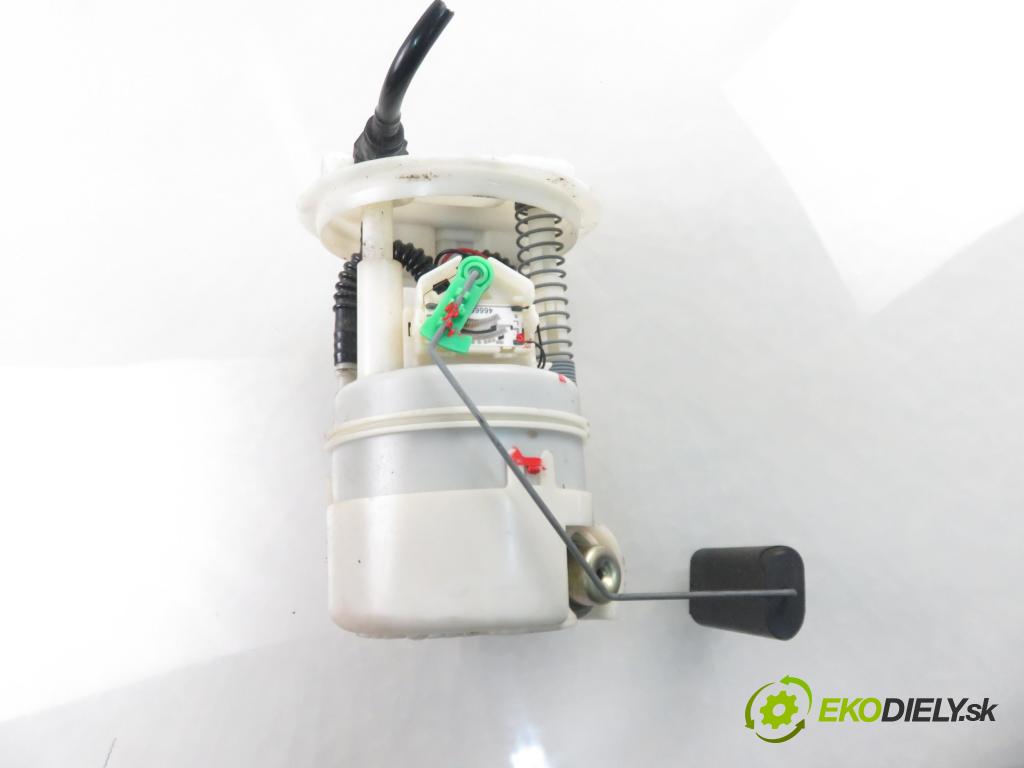 RENAULT TWINGO I (C06_) HB 2003 43,00 1.2 (C066, C068) - D7F 703 1149,00 pumpa paliva 8200058354