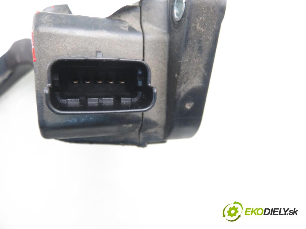 PEUGEOT 307 CC (3B) C/C 2006 0,00 2.0 16V - RFJ (EW10A) 1997,00 potenciometr plynového pedálu 9654406380 ; 0280755082 (Potenciometr plynového pedálu)
