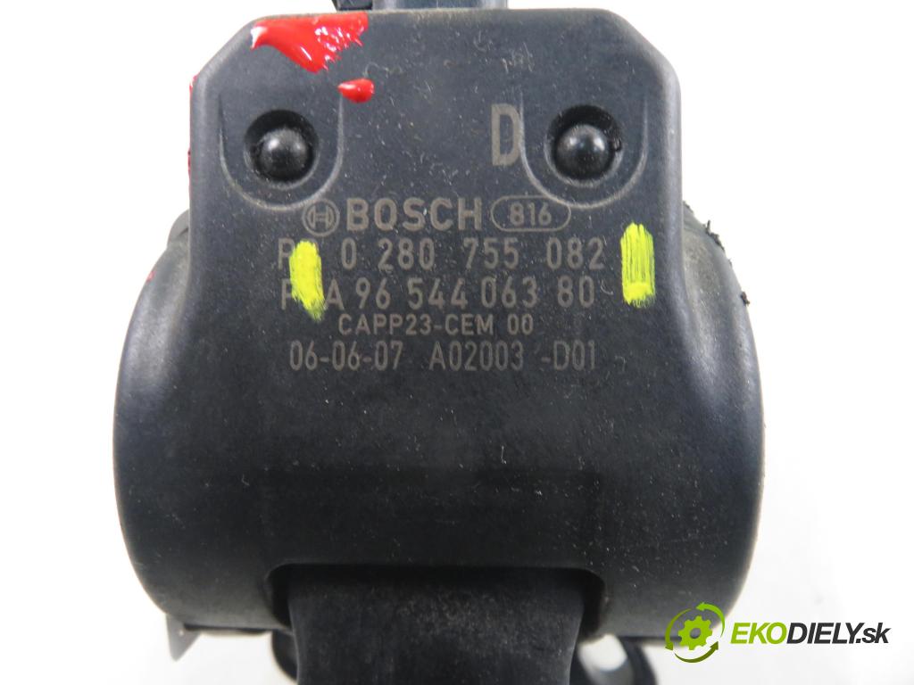 PEUGEOT 307 CC (3B) C/C 2006 0,00 2.0 16V - RFJ (EW10A) 1997,00 potenciometr plynového pedálu 9654406380 ; 0280755082 (Potenciometr plynového pedálu)