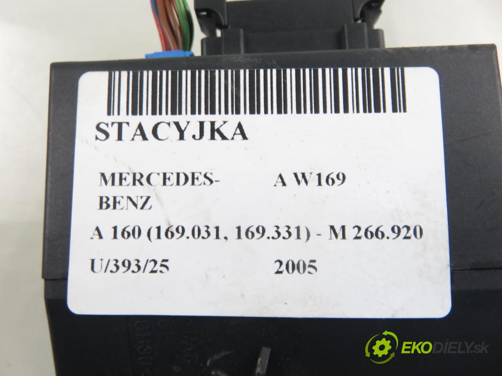 MERCEDES-BENZ KLASA A (W169) MINIVAN 2005 70,00 A 160 (169.031, 169.331) - M 266.920 1498,00 spinačka 1695451508 (Spínacia skrinka)