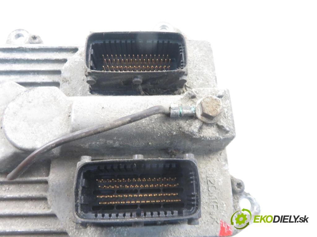OPEL SIGNUM HB 2004 114,00 2.2 direct - Z 22 YH 2198,00 Riadiaca jednotka Motor 55558138 ; 5WK91105