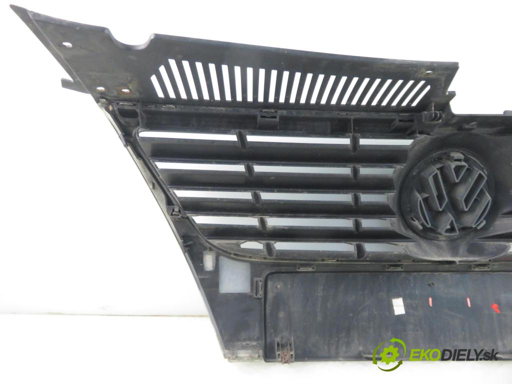 VW PASSAT B6 Variant (3C5) KOMBI 2006 77,00 1.9 TDI - BKC 1896,00 mřížka / maska 3C0853651B