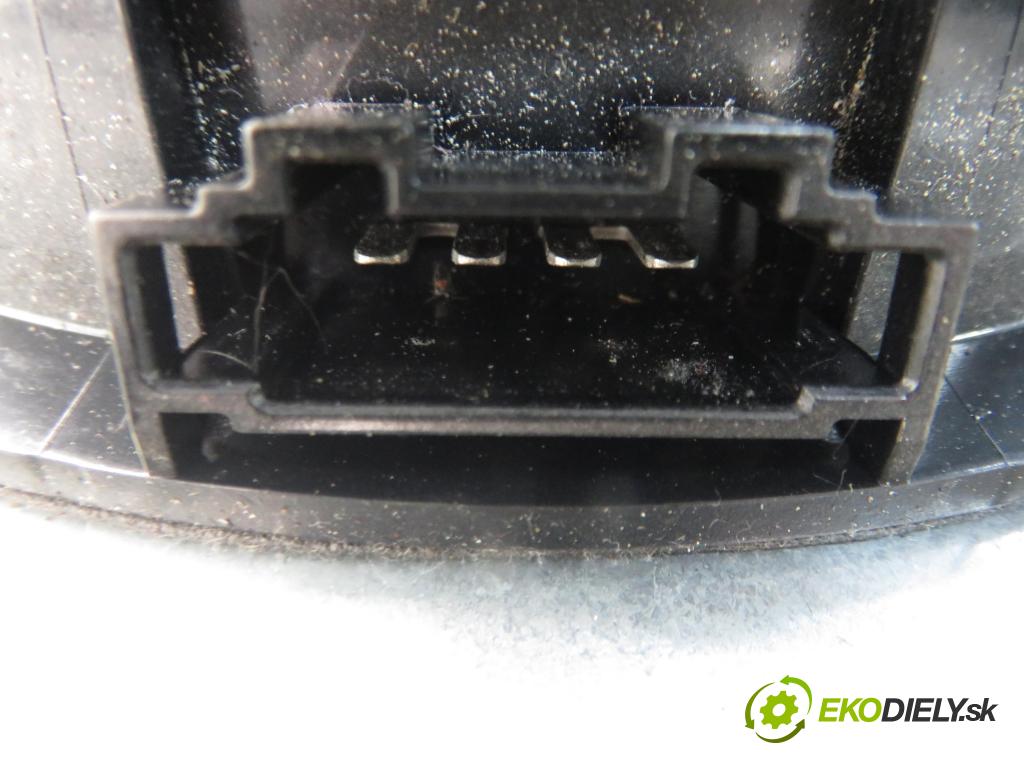 VW PASSAT B5 Variant (3B5) KOMBI 1998 74,00 1.6 - AHL 1595,00 mechanismus oken PPE 3B4837756A ; 3B4837752BS