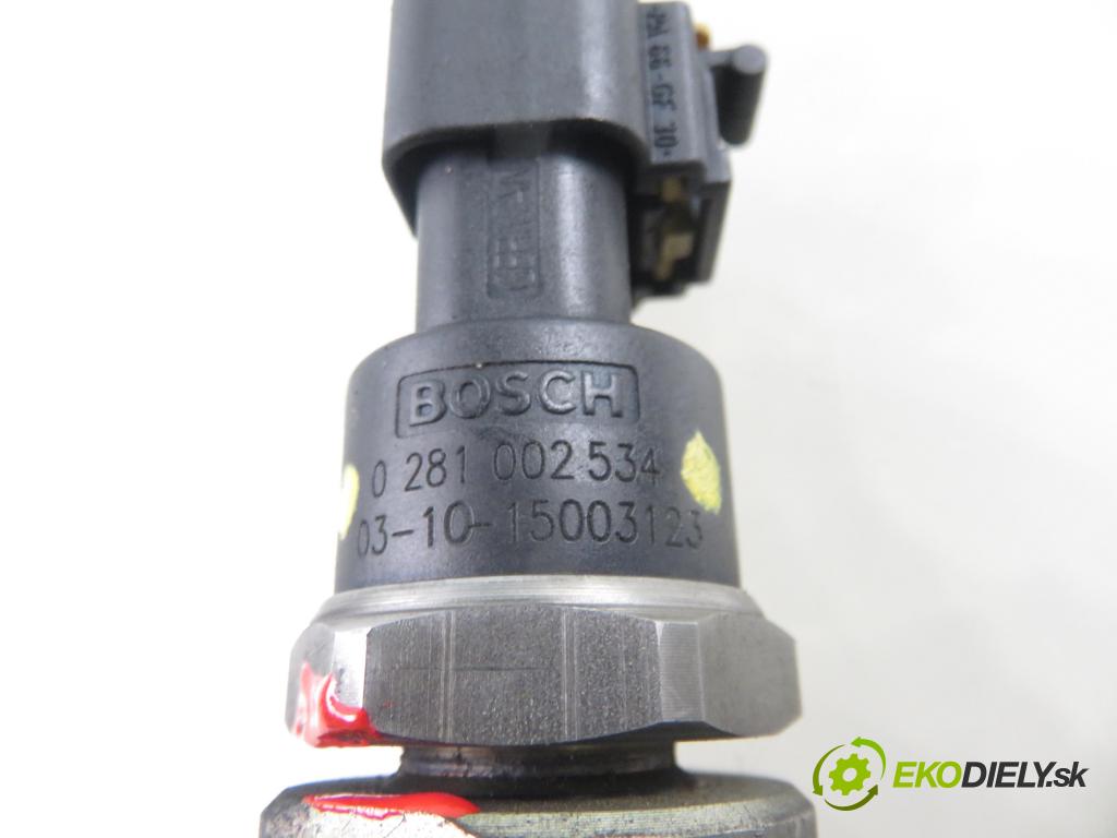 FIAT STILO Multi Wagon (192_) KOMBI 2004 103,00 1.9 JTD 16V 140 - 192 A5.000 1910,00 Lišta vstrekovacia 0445214058 ; 55187887 ; 0281002534 (Vstrekovacia lišta)