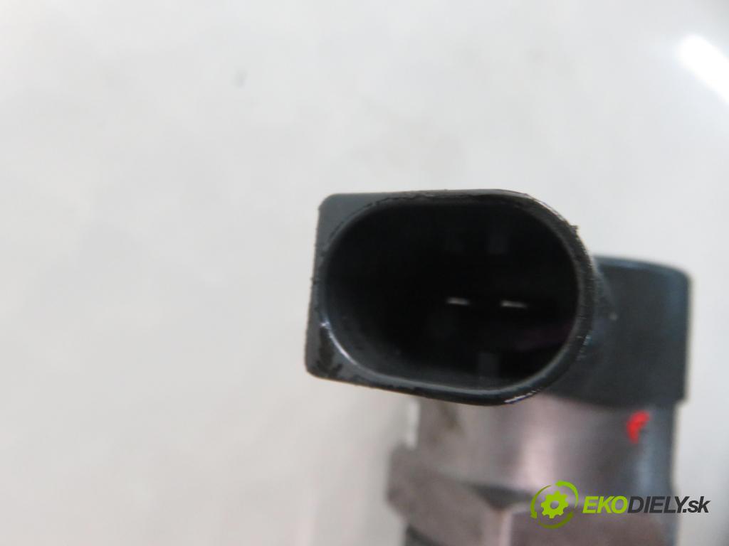 FIAT GRANDE PUNTO (199_) HB 2006 66,00 1.3 D Multijet 90 - 199 A3.000 1248,00 Lišta vstrekovacia 0281002854 ; 0445214086 ; 55211906 (Vstrekovacia lišta)