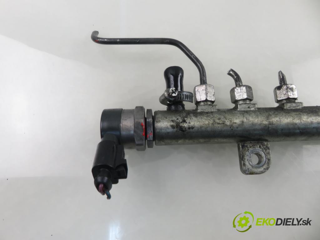 FIAT GRANDE PUNTO (199_) HB 2006 66,00 1.3 D Multijet 90 - 199 A3.000 1248,00 Lišta vstrekovacia 0281002854 ; 0445214086 ; 55211906 (Vstrekovacia lišta)