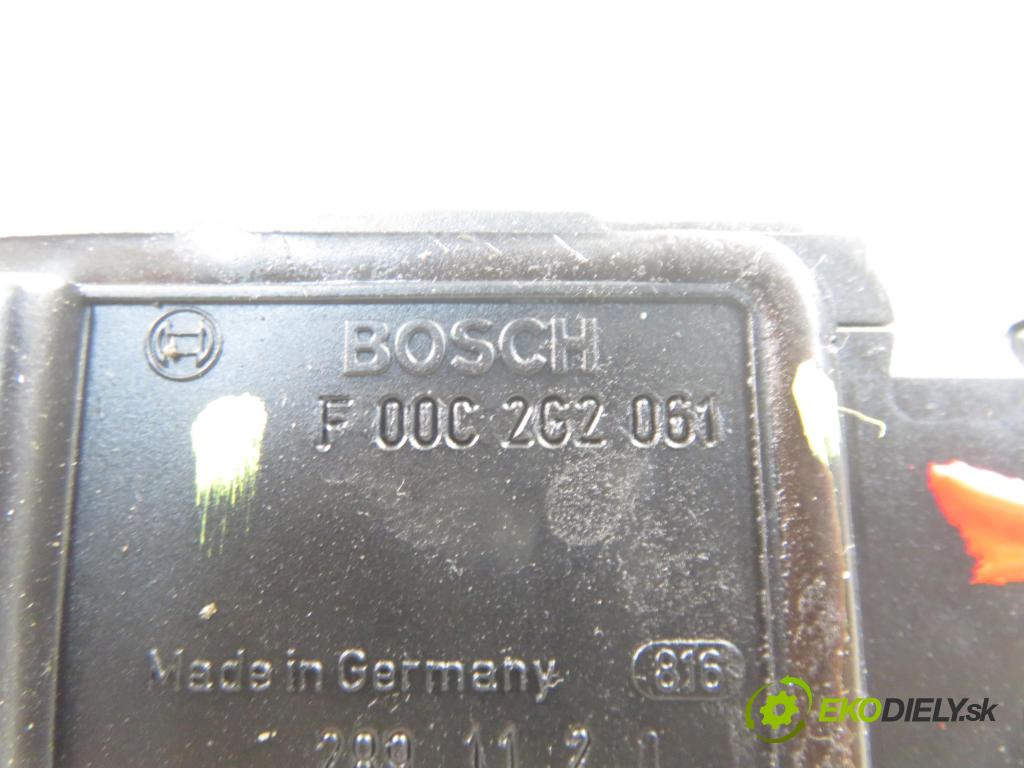 VAUXHALL VECTRA Mk II (C) LIFTBACK 2002 74,00 2.0 DTI 16V - Y 20 DTH 1995,00 váha vzduchu vzduchu F00C2G2061