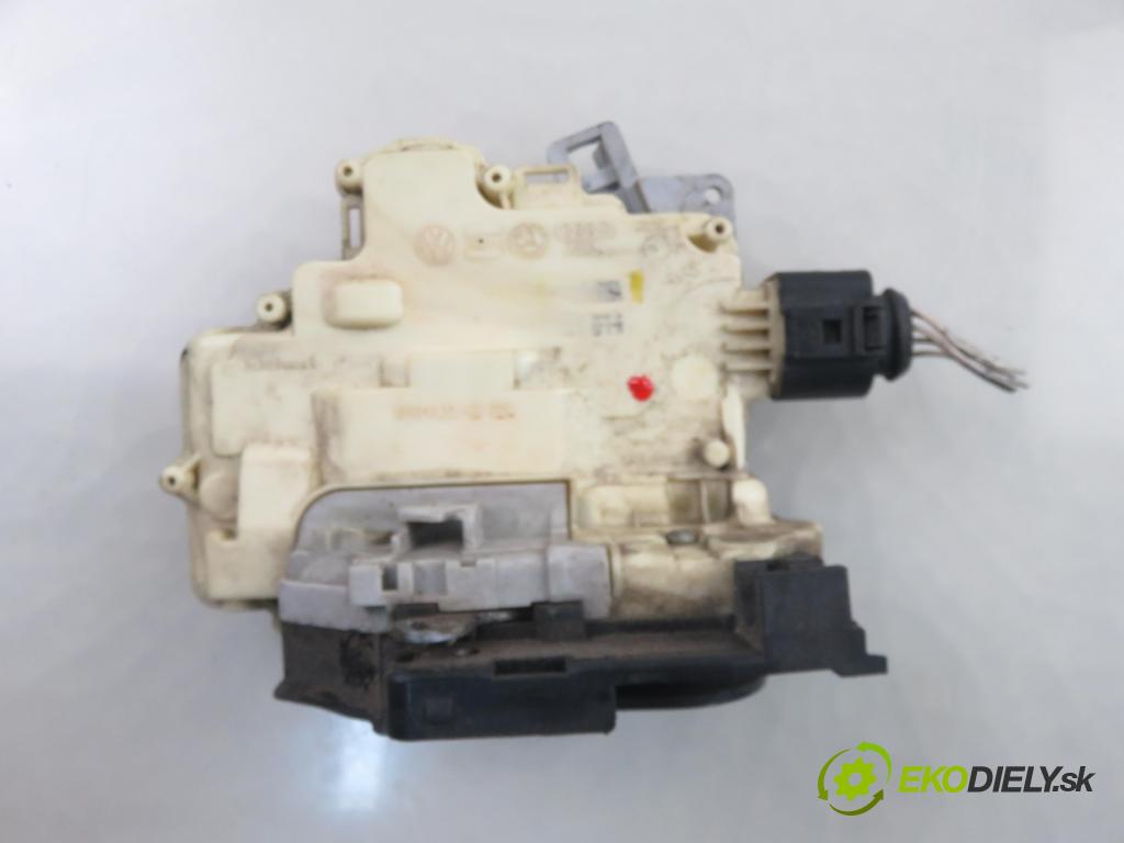 VW PASSAT B6 Variant (3C5) KOMBI 2006 77,00 1.9 TDI - BKC 1896,00 zámok PPE 3C1837016A