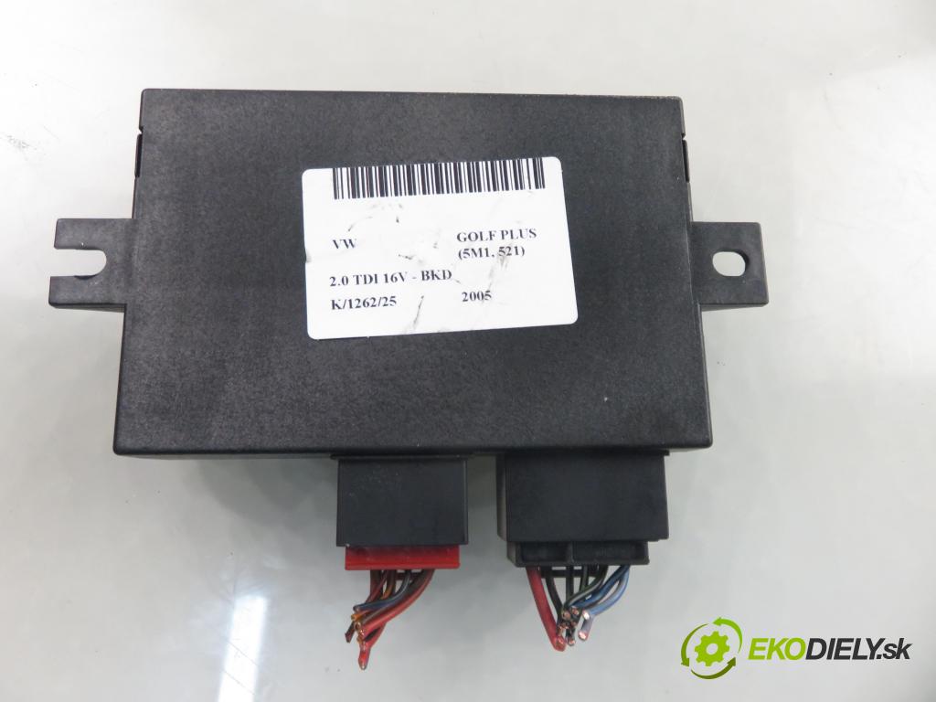 VW GOLF PLUS (5M1, 521) MINIVAN 2005 103,00 2.0 TDI 16V - BKD 1968,00 Riadiaca jednotka ťažného oka 1K0907383