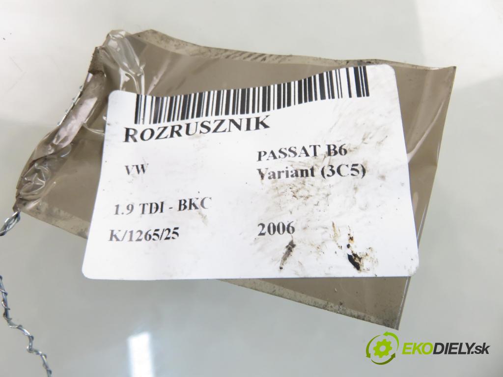 VW PASSAT B6 Variant (3C5) KOMBI 2006 77,00 1.9 TDI - BKC 1896,00 Štartér 02Z911023H (Štartér)