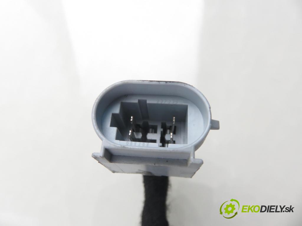 IVECO DAILY III platforma/podwozie KABINA/PLATFORMA 2000 62,00 29 L 9 - 8140.63. 2798,00 spinačka  (Spínacia skrinka)