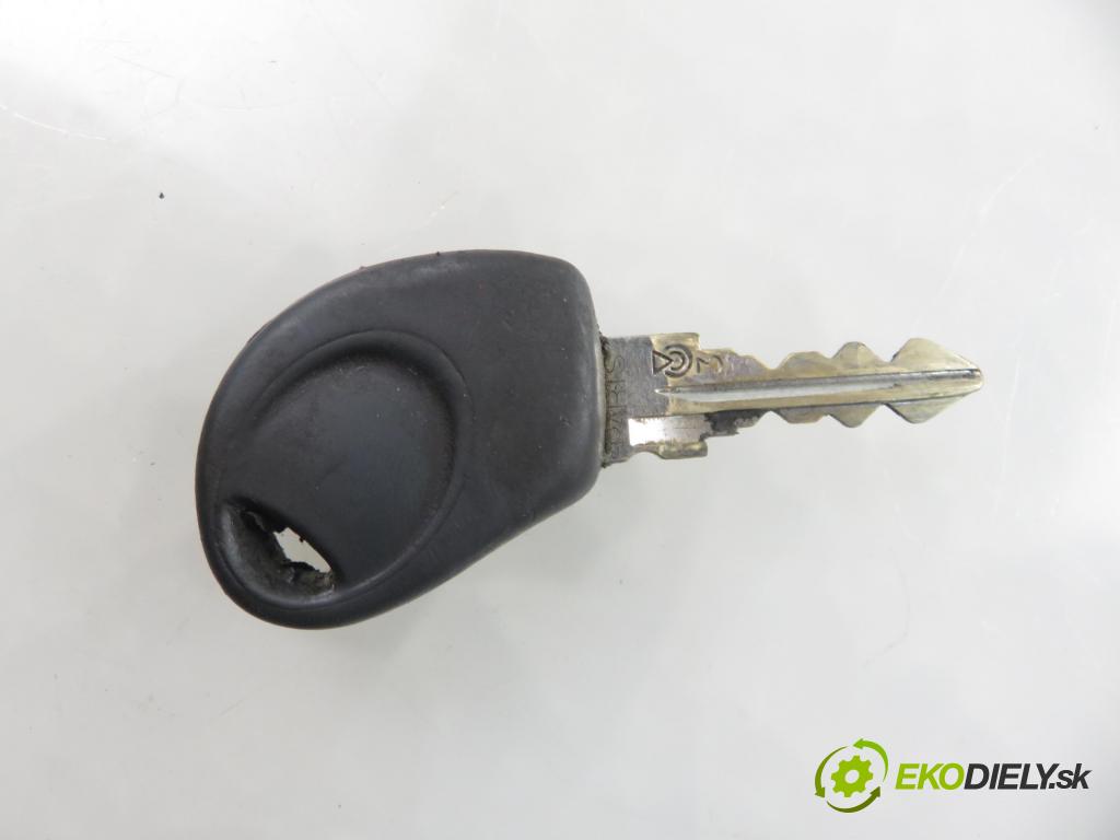 IVECO DAILY III platforma/podwozie KABINA/PLATFORMA 2000 62,00 29 L 9 - 8140.63. 2798,00 spinačka  (Spínacia skrinka)