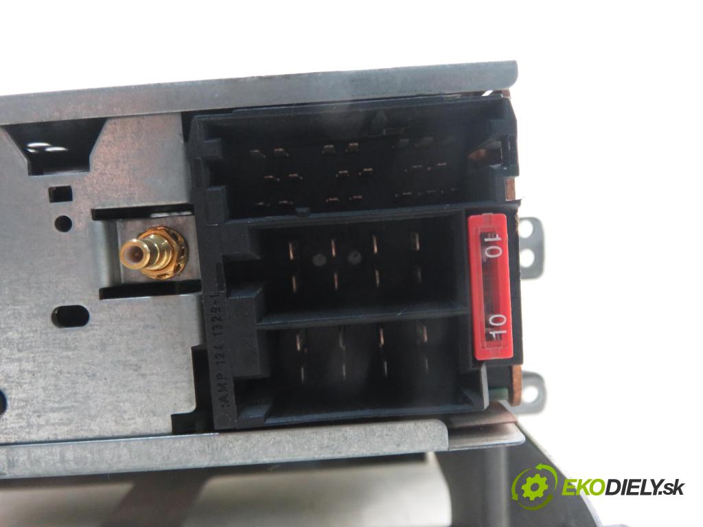FIAT SEDICI (189_) CROSSOVER 2006 88,00 1.9 D Multijet 120 4x4 - D19AA 1910,00 RADIO CD 16130002