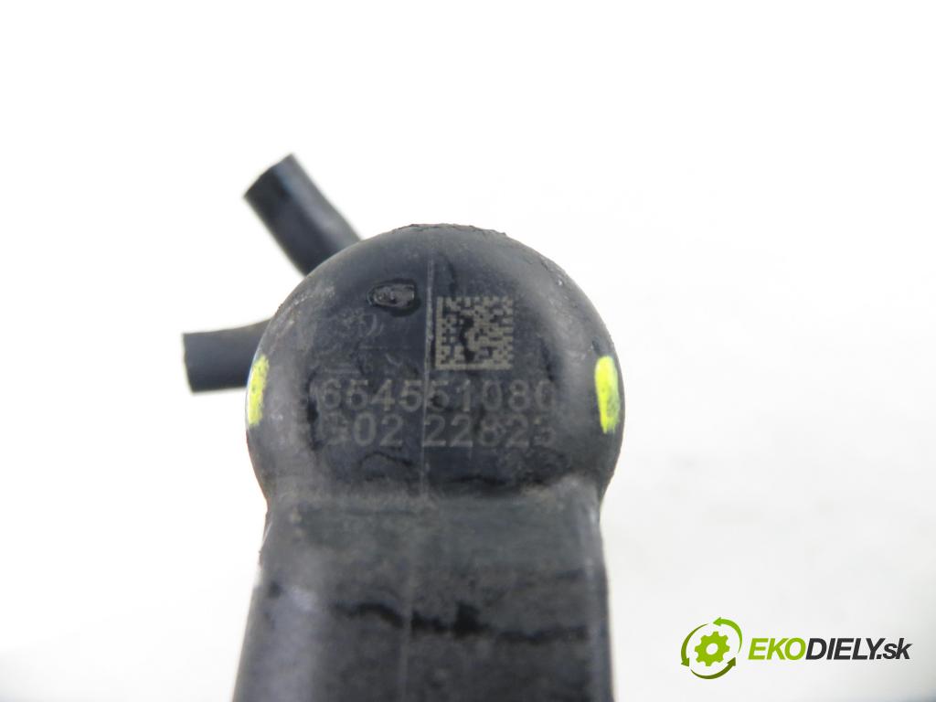 MAZDA 2 (DY) HB 2006 50,00 1.4 CD - F6JB 1399,00 vstrekovač 9654551080 (Vstrekovač paliva)