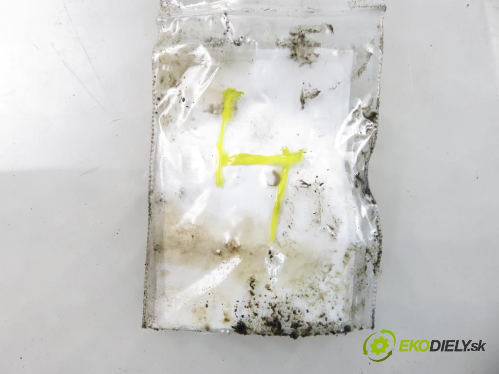 CITROEN C3 I (FC_) HB 2003 50,00 1.4 HDi 8V - 8HX 1398,00 vstrekovač 9649574480 (Vstrekovač paliva)