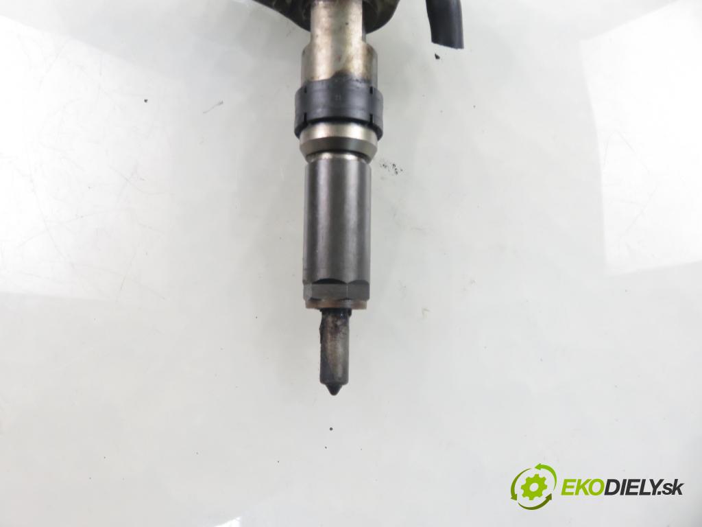 CITROEN C3 I (FC_) HB 2003 50,00 1.4 HDi 8V - 8HX 1398,00 vstrekovač 9649574480 (Vstrekovač paliva)