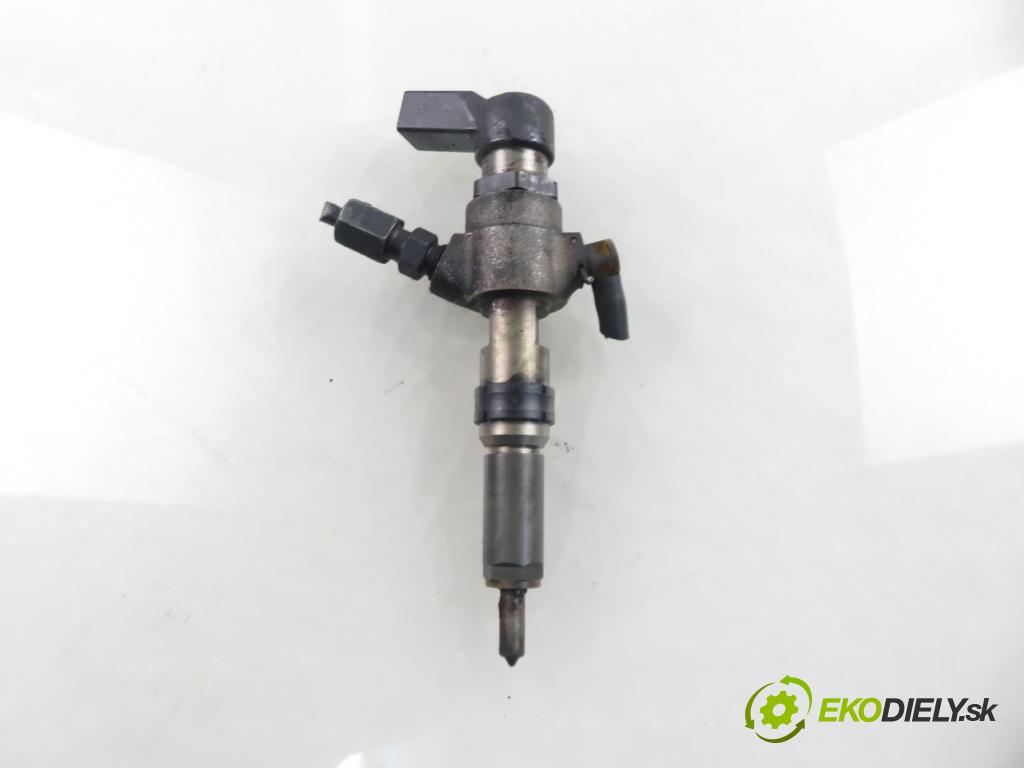 CITROEN C3 I (FC_) HB 2003 50,00 1.4 HDi 8V - 8HX 1398,00 vstrekovač 9649574480 (Vstrekovač paliva)