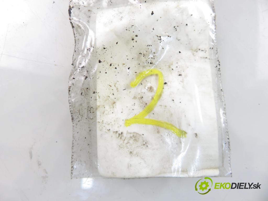 CITROEN C3 I (FC_) HB 2003 50,00 1.4 HDi 8V - 8HX 1398,00 vstrekovač 9649574480 (Vstrekovač paliva)