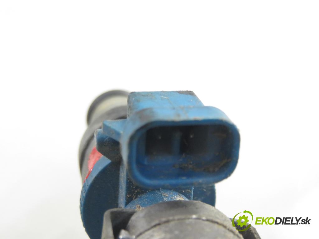 SAAB 9-3 (YS3F) SEDAN 2005 129,00 2.0 t - B207L 1998,00 Lišta vstrekovacia 12790825 (Vstrekovacia lišta)