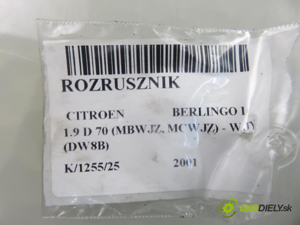 CITROEN BERLINGO FIRST Skrzynia (M_) FURGON 2001 51,00 1.9 D 70 - WJY 1868,00 Štartér D7R27 (Štartér)