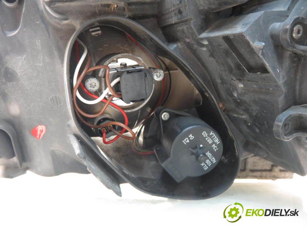 OPEL SIGNUM HB 2004 114,00 2.2 direct - Z 22 YH 2198,00 Svetlo PP