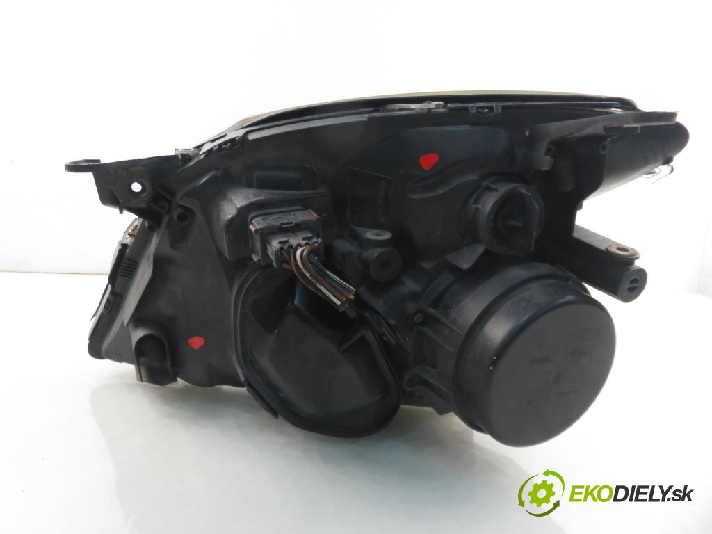 OPEL SIGNUM HB 2004 114,00 2.2 direct - Z 22 YH 2198,00 Svetlo PP