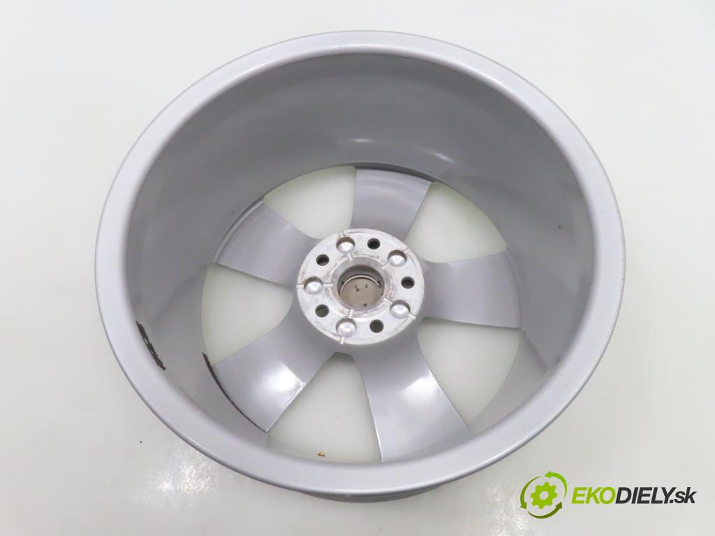 AUDI   0    disky / disk 8S0601025BA