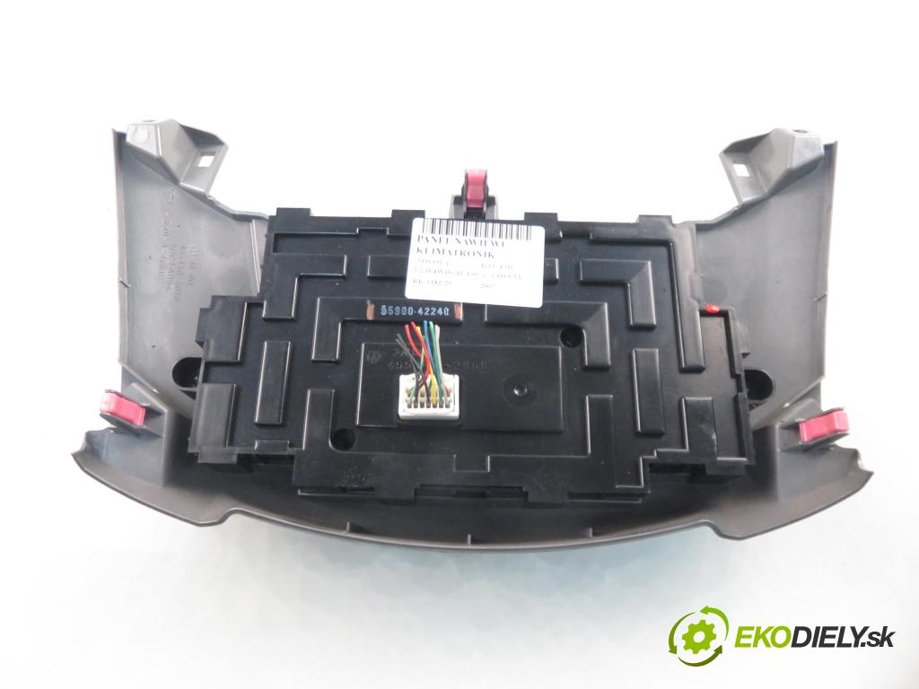 TOYOTA RAV 4 III (_A3_) SUV 2007 100,00 2.2 D 4WD (ALA30_) 136 - 2AD-FTV 2231,00 Panel topení KLIMATRONIK 5590042240
