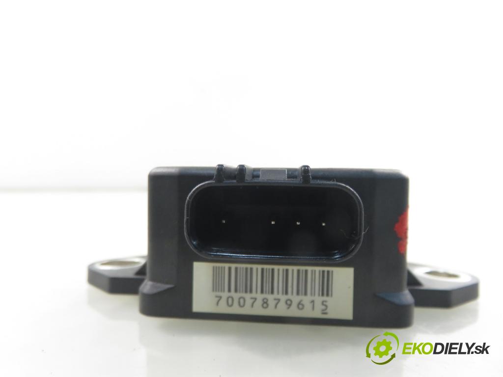 TOYOTA RAV 4 III (_A3_) SUV 2007 100,00 2.2 D 4WD (ALA30_) 136 - 2AD-FTV 2231,00 snímač ESP 8918342010 ; 1745005522