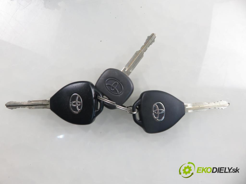 TOYOTA RAV 4 III (_A3_) SUV 2007 100,00 2.2 D 4WD (ALA30_) 136 - 2AD-FTV 2231,00 spínačka / VLOŽKY 8978342020