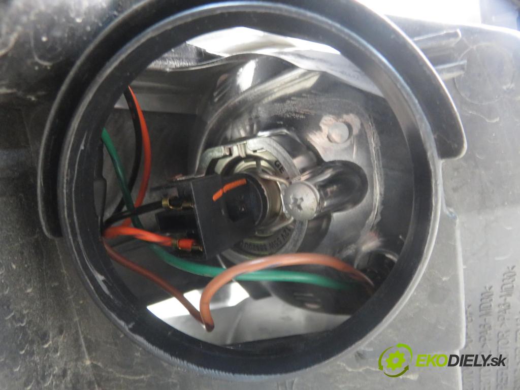 PEUGEOT 307 CC (3B) C/C 2006 0,00 2.0 16V - RFJ (EW10A) 1997,00 Svetlo LP