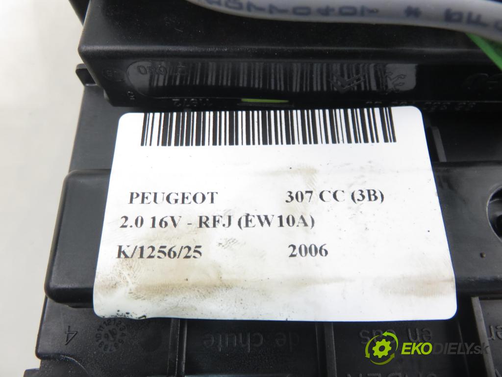 PEUGEOT 307 CC (3B) C/C 2006 0,00 2.0 16V - RFJ (EW10A) 1997,00 MODUL BSM 9661087080 ; S11611928