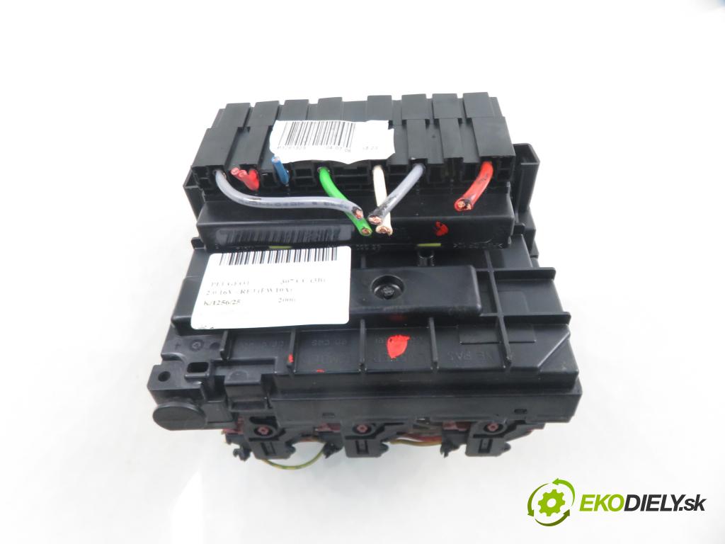 PEUGEOT 307 CC (3B) C/C 2006 0,00 2.0 16V - RFJ (EW10A) 1997,00 MODUL BSM 9661087080 ; S11611928