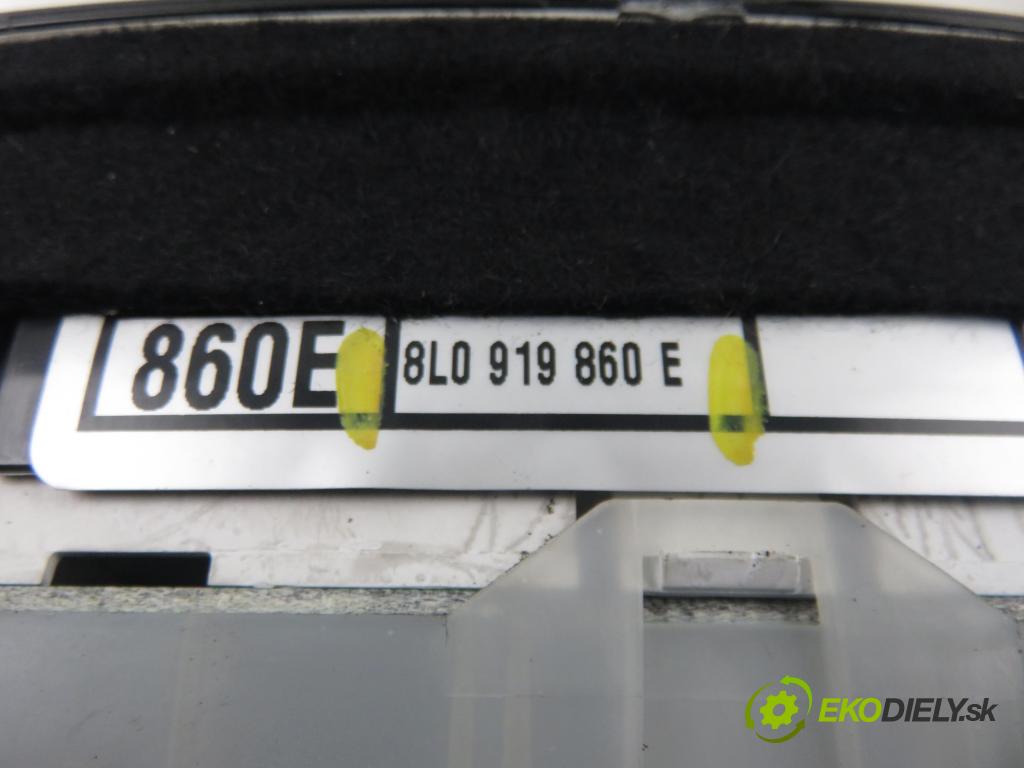 AUDI A3 (8L1) HB 1998 74,00 1.6 - AKL 1595,00 prístrojovka elektrický 8L0919860E