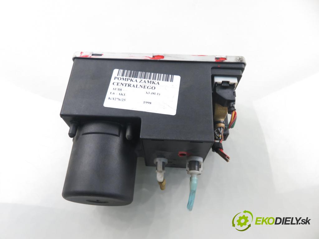 AUDI A3 (8L1) HB 1998 74,00 1.6 - AKL 1595,00 motorek zámku centrálního 8L0862257L