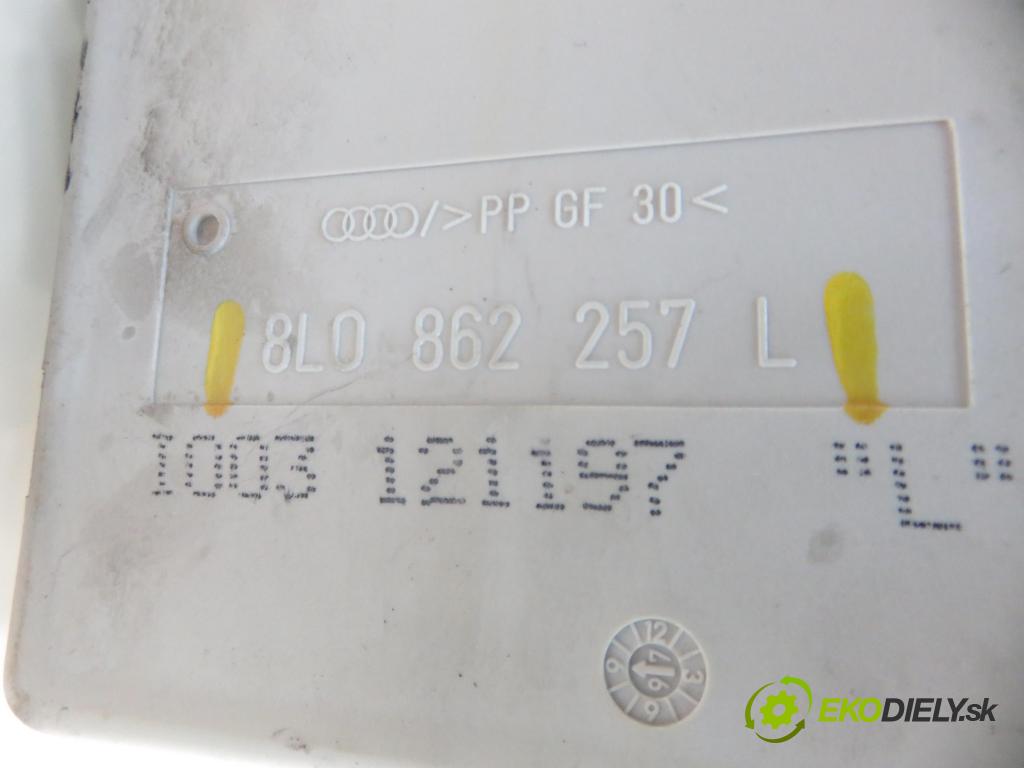 AUDI A3 (8L1) HB 1998 74,00 1.6 - AKL 1595,00 motorek zámku centrálního 8L0862257L
