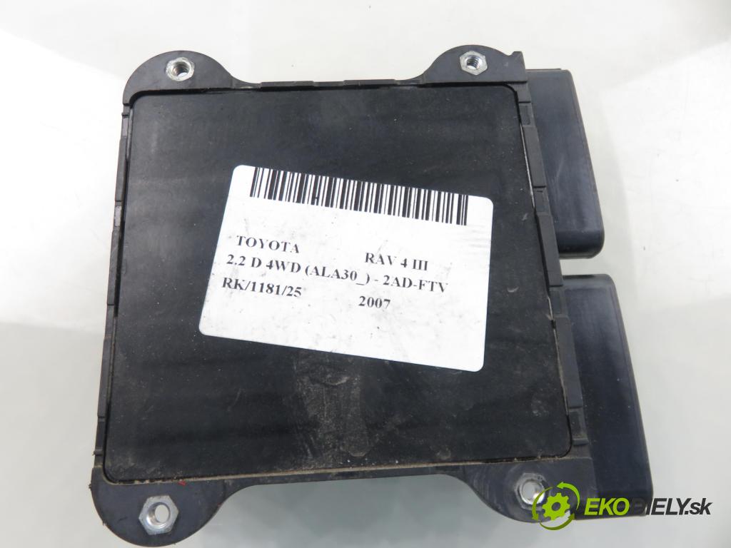 TOYOTA RAV 4 III (_A3_) SUV 2007 100,00 2.2 D 4WD (ALA30_) 136 - 2AD-FTV 2231,00 řídící jednotka vstřiku 8987171010 ; 1310001331