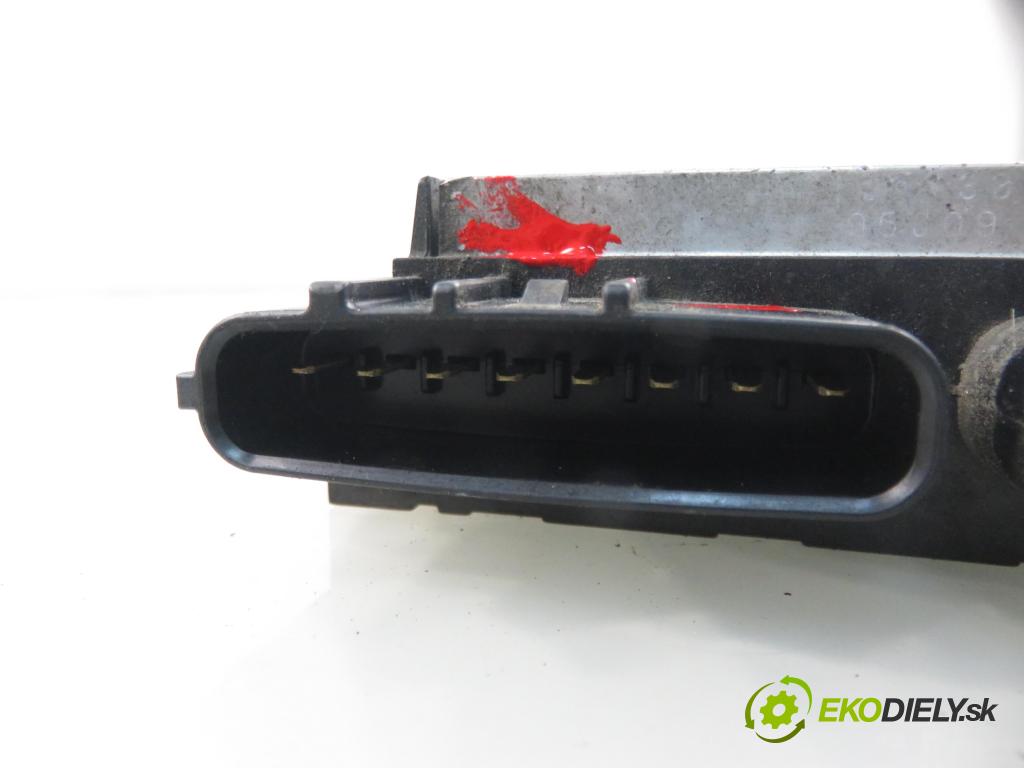 TOYOTA RAV 4 III (_A3_) SUV 2007 100,00 2.2 D 4WD (ALA30_) 136 - 2AD-FTV 2231,00 řídící jednotka vstřiku 8987171010 ; 1310001331
