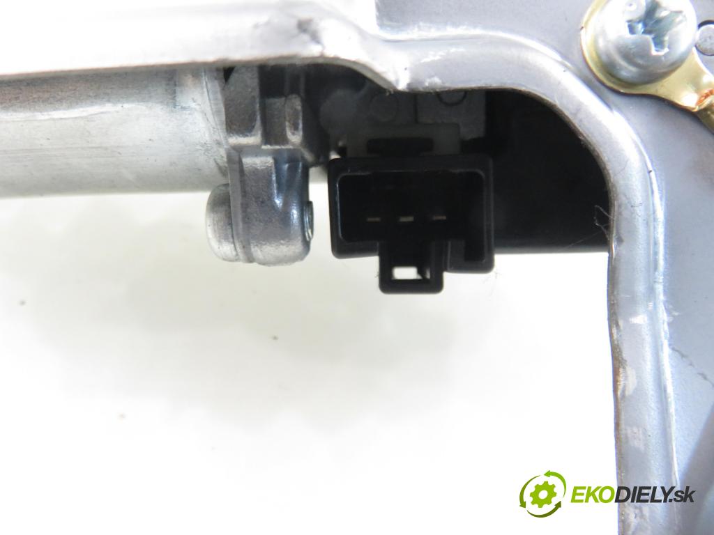 TOYOTA RAV 4 III (_A3_) SUV 2007 100,00 2.2 D 4WD (ALA30_) 136 - 2AD-FTV 2231,00 motorek stěrače ZADNÍ: 8513042060 ; 2596000761