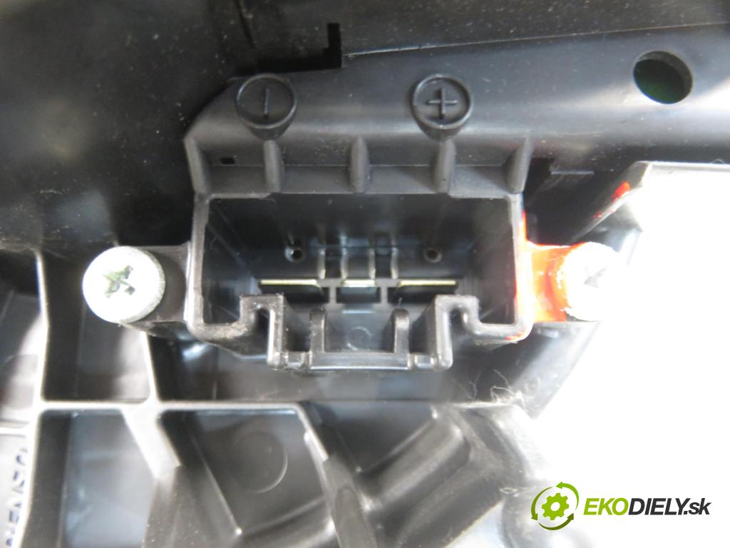 TOYOTA RAV 4 III (_A3_) SUV 2007 100,00 2.2 D 4WD (ALA30_) 136 - 2AD-FTV 2231,00 ventilátor větráku 2727008044