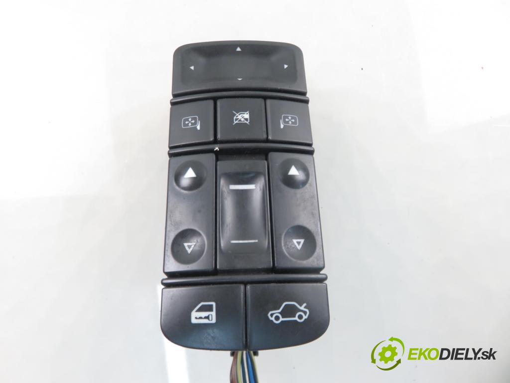 OPEL VECTRA C Kombi (Z02) KOMBI 2002 92,00 2.2 DTI - Y 22 DTR 2172,00 Panel ovládaní oken 09185954