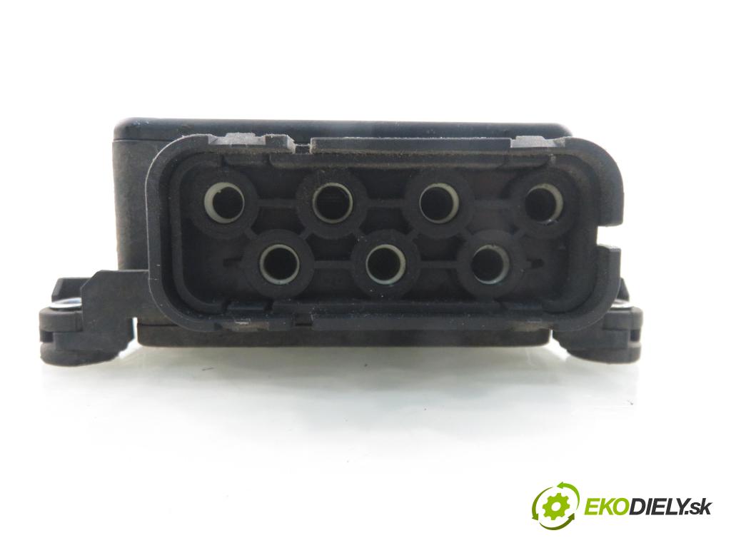 VW PASSAT B6 Variant (3C5) KOMBI 2006 77,00 1.9 TDI - BXE 1896,00 VENTIL: magnetický 3C0906625