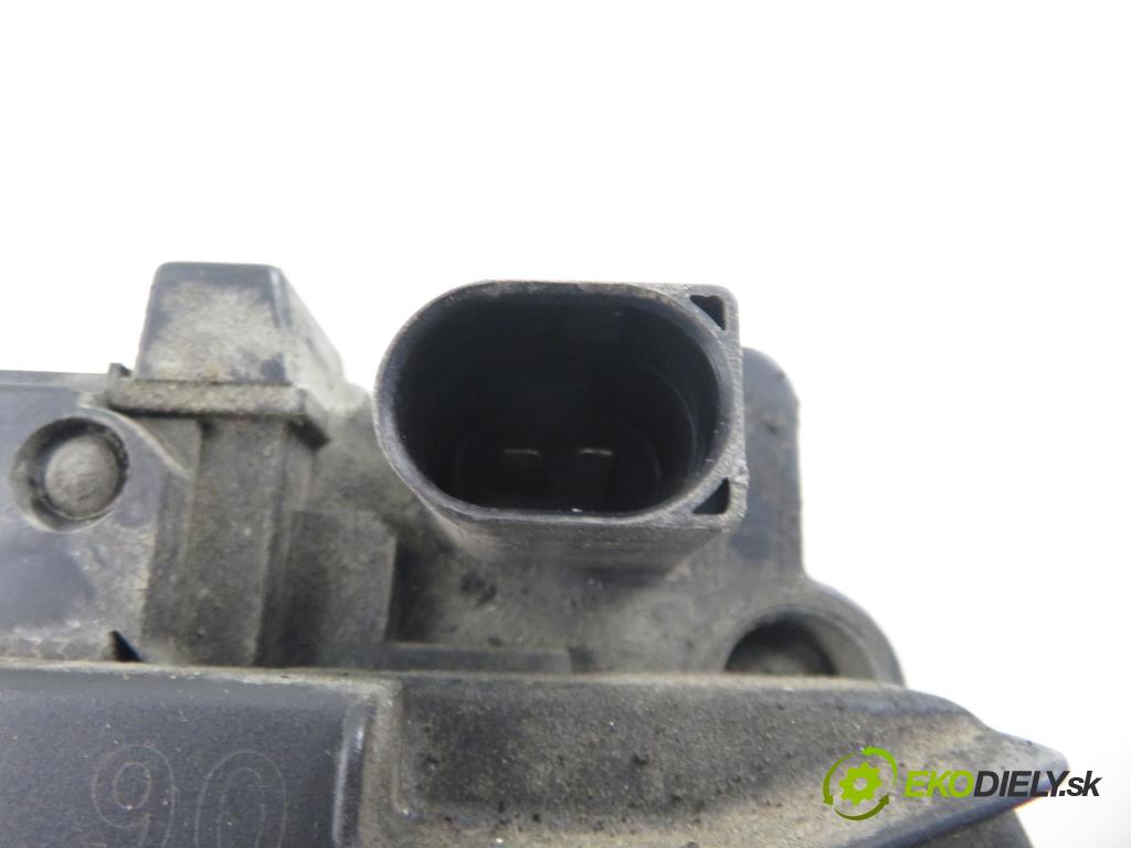 IVECO DAILY III platforma/podwozie KABINA/PLATFORMA 2000 62,00 29 L 9 - 8140.63. 2798,00 Alternátor 500317453 ; 024320001 (Alternátor)