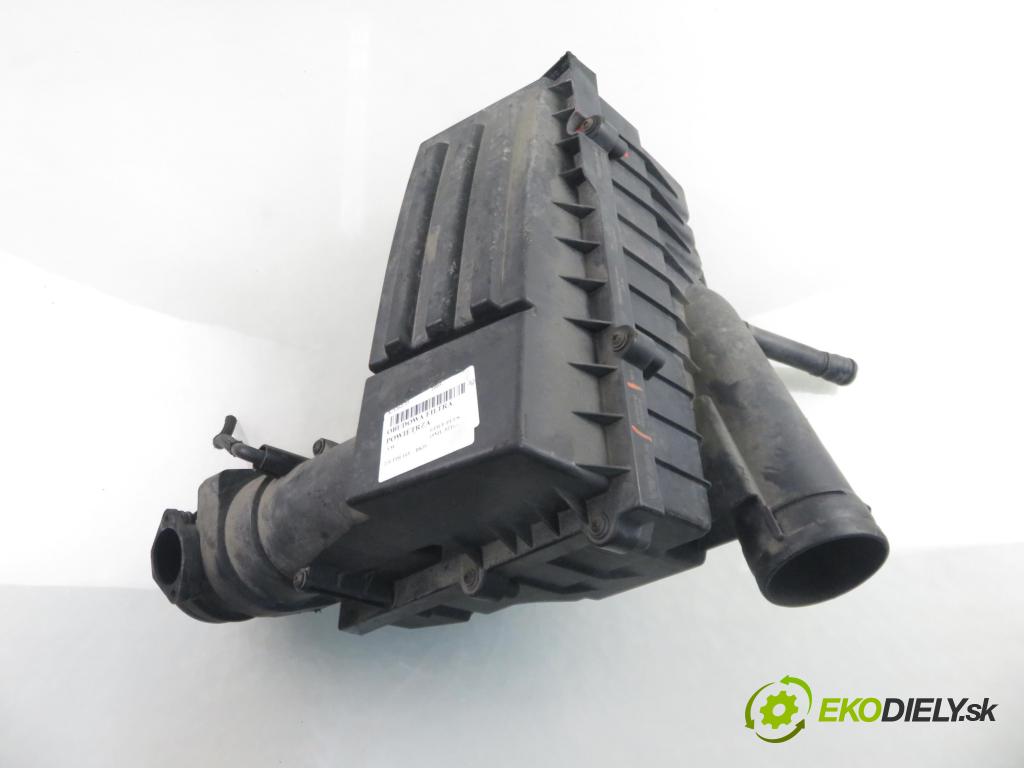 VW GOLF PLUS (5M1, 521) MINIVAN 2005 103,00 2.0 TDI 16V - BKD 1968,00 Obal filtra vzduchu 3C0129607AB ; 3C0129601AG (Obal vzduchového filtra)